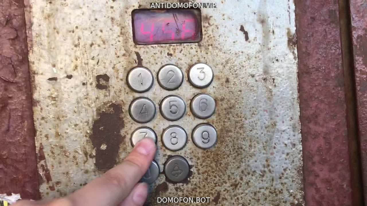 Открытый подъезд Брянск